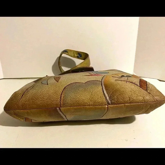 Handmade painted multicolor leather shoulder bag - Picture 3 of 9